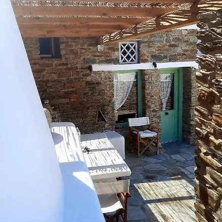 Semesterbostad Aegean Living Stone House Agios Romanos