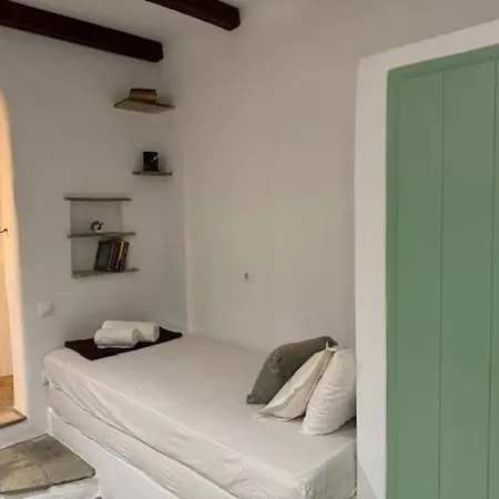 Semesterbostad Aegean Living Stone House Agios Romanos