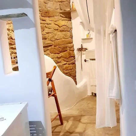 Aegean Living Stone House * Άγιος Ρομανός